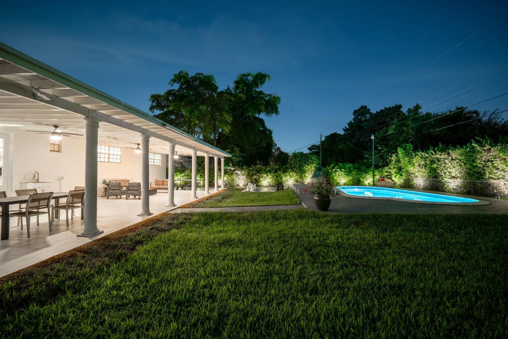 New Tropical Oasis Retreat In Miami Villa Exterior photo