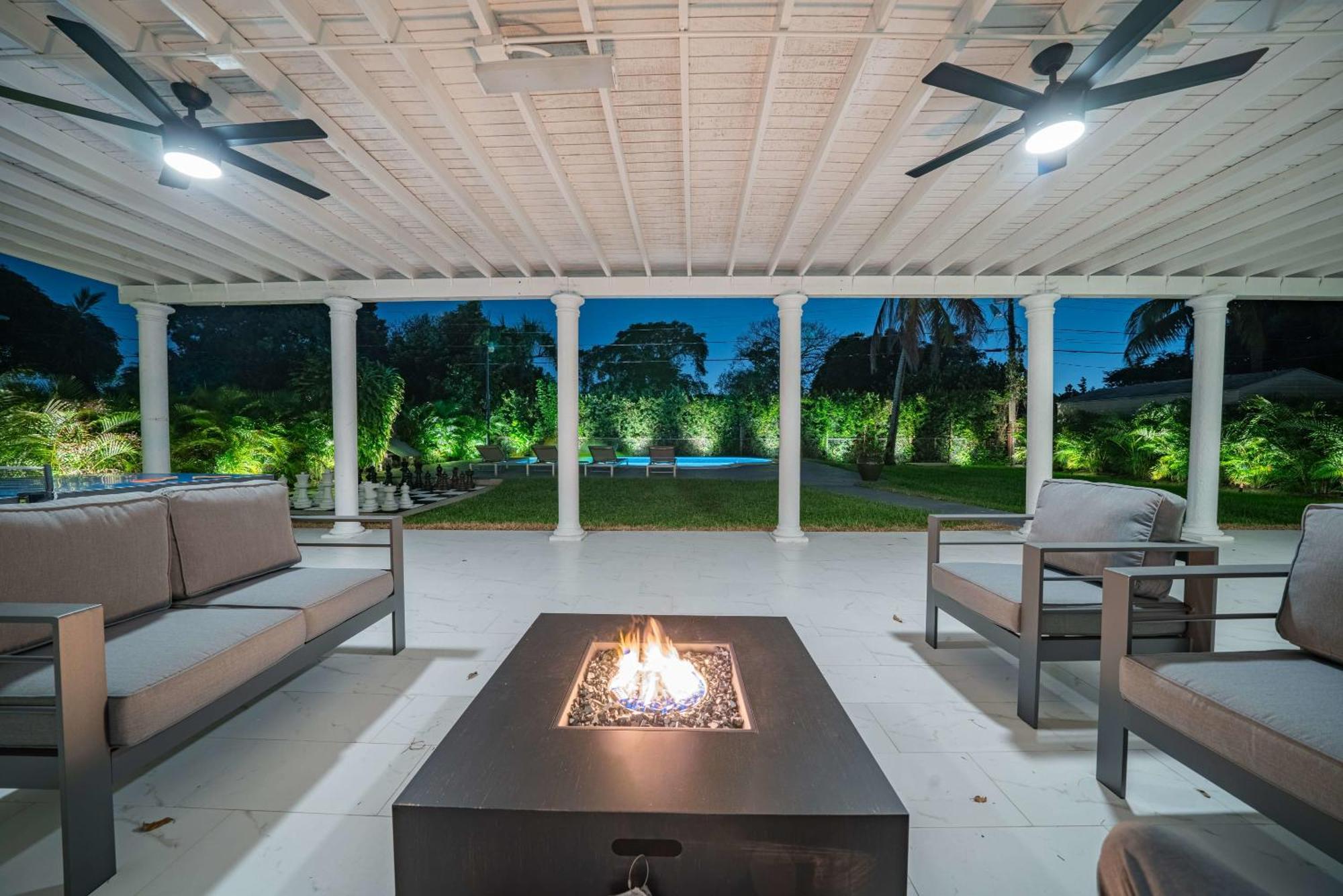 New Tropical Oasis Retreat In Miami Villa Exterior photo