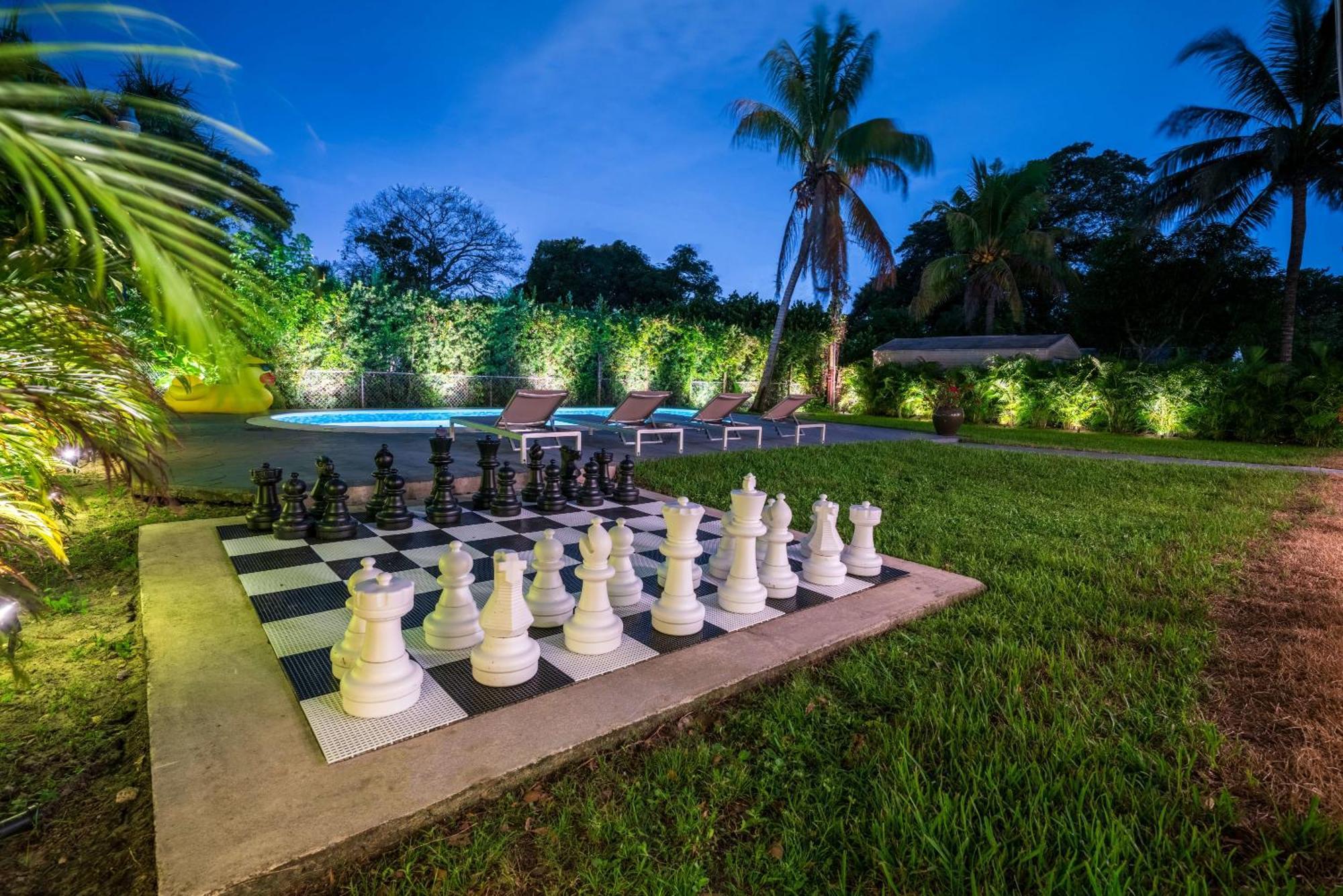 New Tropical Oasis Retreat In Miami Villa Exterior photo